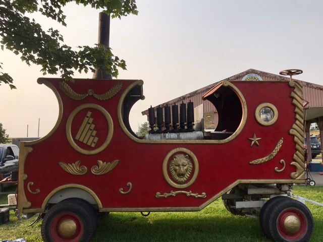 Winona Steam Calliope in Mabel